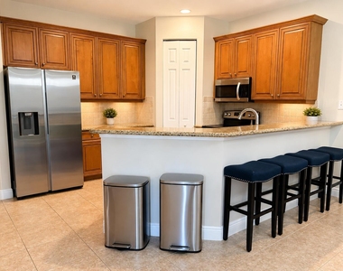 2200 Mariner Bay Boulevard - Photo Thumbnail 8