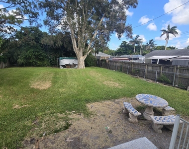 1220 Kent Street - Photo Thumbnail 1