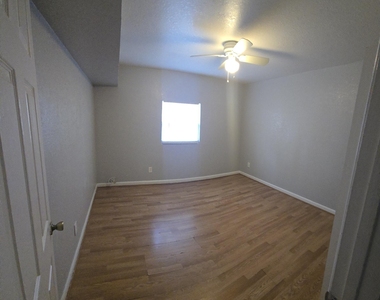1220 Kent Street - Photo Thumbnail 6