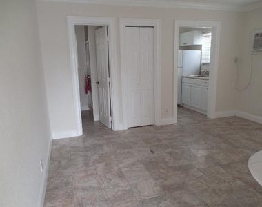 4565 N Ocean Drive - Photo Thumbnail 1