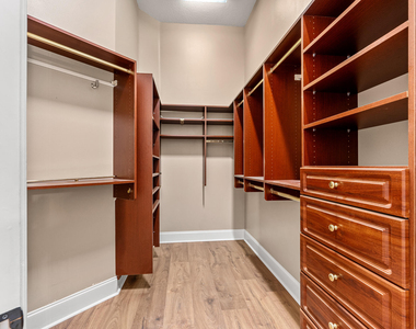 17550 Circle Pond Court - Photo Thumbnail 39