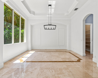 17550 Circle Pond Court - Photo Thumbnail 11