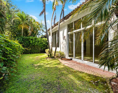 17550 Circle Pond Court - Photo Thumbnail 70