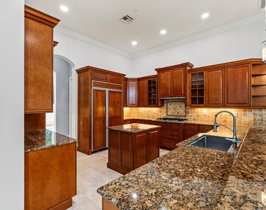 17550 Circle Pond Court - Photo Thumbnail 14