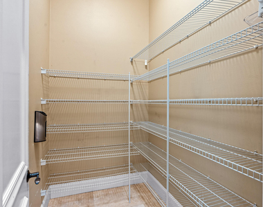 17550 Circle Pond Court - Photo Thumbnail 24