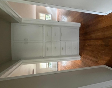 3714 Shartel Avenue - Photo Thumbnail 3