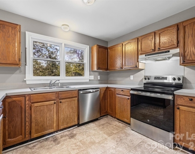 9224 Agnes Park Lane - Photo Thumbnail 15