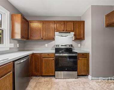 9224 Agnes Park Lane - Photo Thumbnail 16