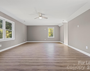 9224 Agnes Park Lane - Photo Thumbnail 32