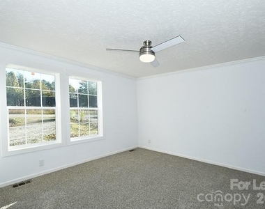 5433 King Wilkinson Road - Photo Thumbnail 9