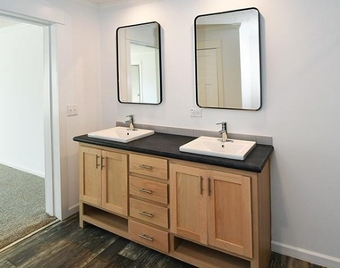 5433 King Wilkinson Road - Photo Thumbnail 13