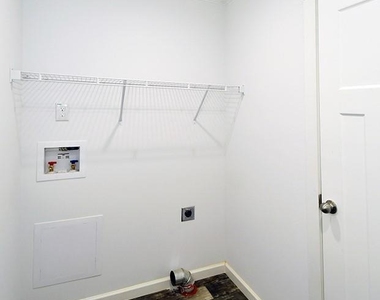 5433 King Wilkinson Road - Photo Thumbnail 6