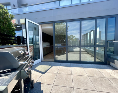 East 2nd Street - Photo Thumbnail 3