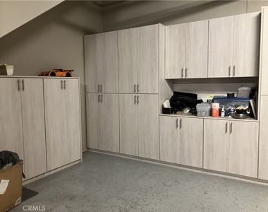 378 W Green Street - Photo Thumbnail 34