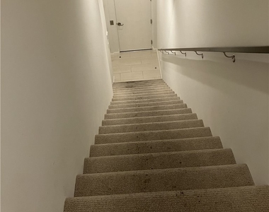 378 W Green Street - Photo Thumbnail 33