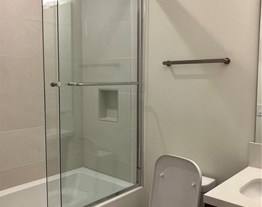 378 W Green Street - Photo Thumbnail 24