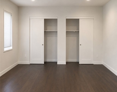 378 W Green Street - Photo Thumbnail 20