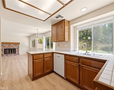 20926 Brookline - Photo Thumbnail 15