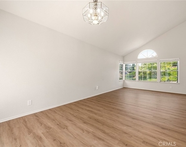 20926 Brookline - Photo Thumbnail 6