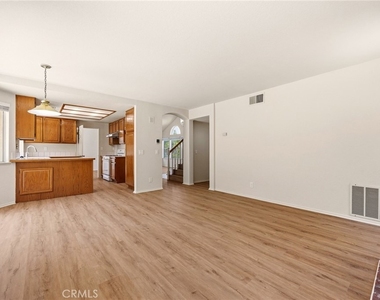 20926 Brookline - Photo Thumbnail 9