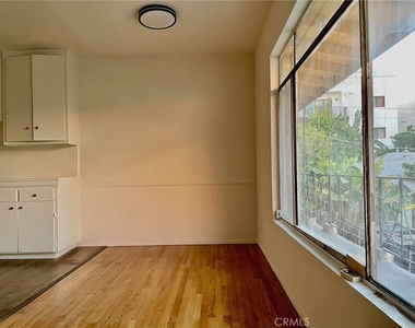 1433 N Bronson Avenue - Photo Thumbnail 7