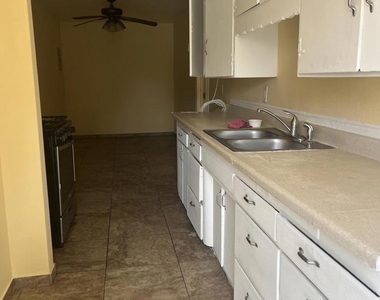 3422 Nyeland Avenue - Photo Thumbnail 4