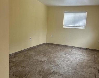 3422 Nyeland Avenue - Photo Thumbnail 3