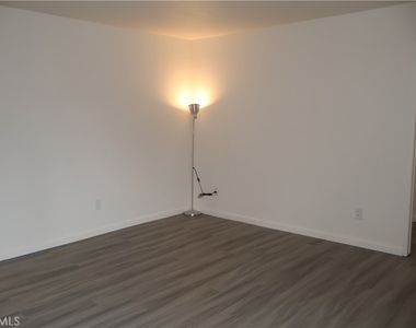1323 #b W. Palmyra Ave. - Photo Thumbnail 30