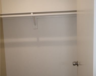 1323 #b W. Palmyra Ave. - Photo Thumbnail 24