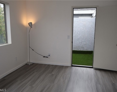 1323 #b W. Palmyra Ave. - Photo Thumbnail 35