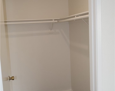 1323 #b W. Palmyra Ave. - Photo Thumbnail 34