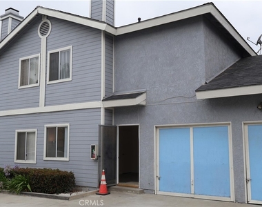 1323 #b W. Palmyra Ave. - Photo Thumbnail 1