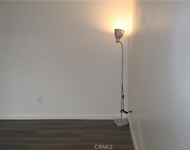 1323 #b W. Palmyra Ave. - Photo Thumbnail 26