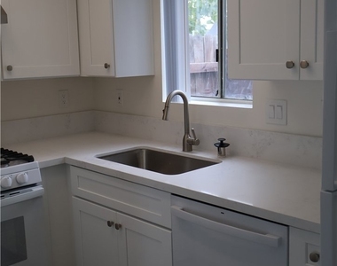 1323 #b W. Palmyra Ave. - Photo Thumbnail 5