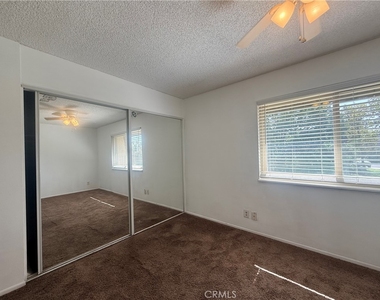 10570 White Oak - Photo Thumbnail 17