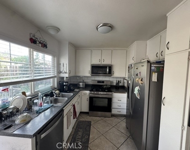 10570 White Oak - Photo Thumbnail 1