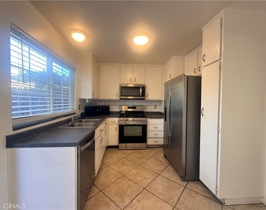 10570 White Oak - Photo Thumbnail 8