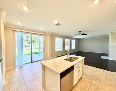 42041 Delmonte Street - Photo Thumbnail 10