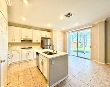 42041 Delmonte Street - Photo Thumbnail 9