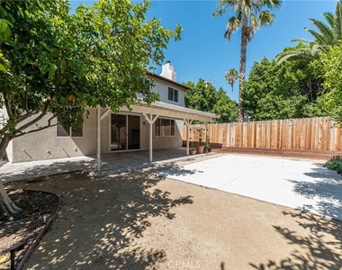18808 Lull Street - Photo Thumbnail 40