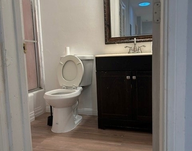 10834 Encino - Photo Thumbnail 10