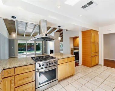 22951 Austin Street - Photo Thumbnail 26