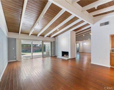 22951 Austin Street - Photo Thumbnail 16