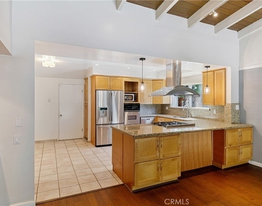 22951 Austin Street - Photo Thumbnail 18