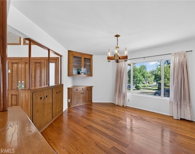 10401 Wystone Avenue - Photo Thumbnail 11
