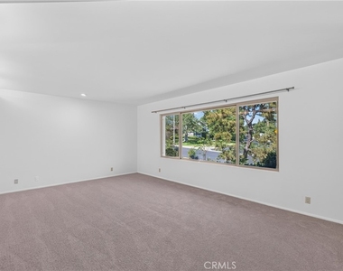 10401 Wystone Avenue - Photo Thumbnail 8