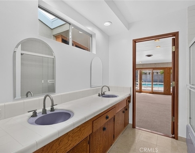 10401 Wystone Avenue - Photo Thumbnail 39