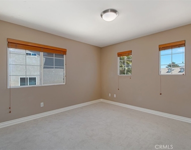 29315 Sequoia - Photo Thumbnail 26