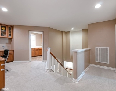 29315 Sequoia - Photo Thumbnail 12