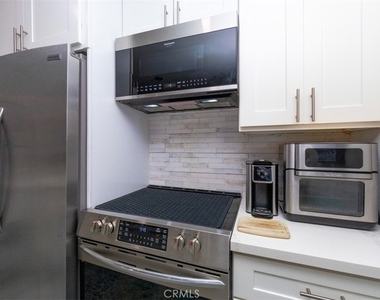 28121 Highridge - Photo Thumbnail 10